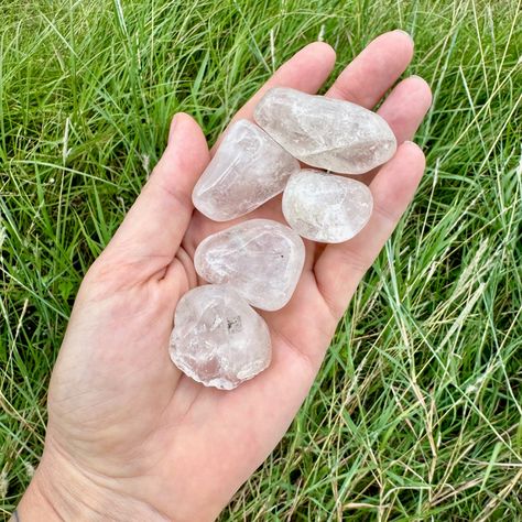 CLEAR QUARTZ TUMBLE STONES