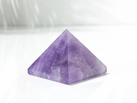 AMETHYST PYRAMID